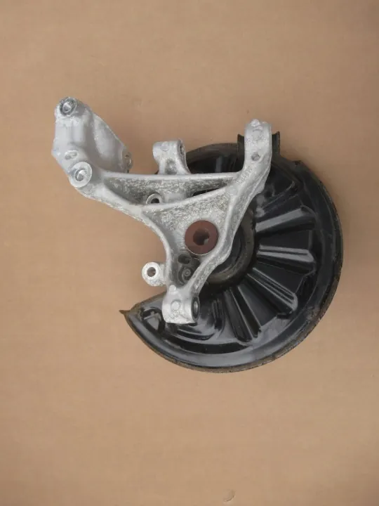 Audi Q3 F3 83A taka-akselinivel vasen OEM 5QF505435G image 7