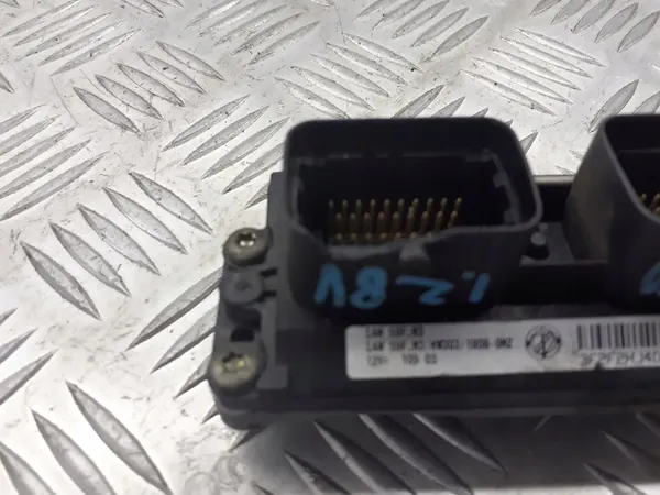 Unité de contrôle moteur Fiat Punto I 55181132 image 3