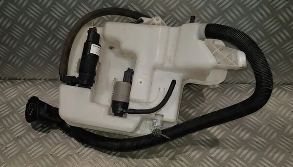 Réservoir de liquide de lavage BMW E60 Sedan 7055349 image 2