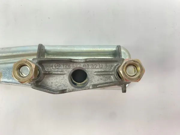 Fahrersitz Armlehnenhalterung OEM 1249730337 Mercedes W124 image 8