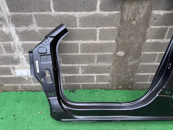 PEUGEOT 2008 II Pilar Frontal Esquerdo OEM image 2