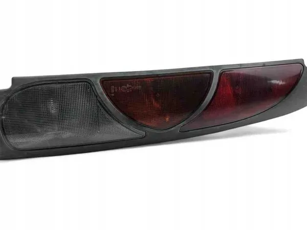 Lámpara trasera izquierda Renault Kangoo I 1998-2003 OEM 8200103284 image 2