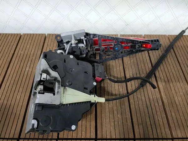 OPEL CORSA E 14-19 FRAMVÄNSTERDÖR LOCK 13431841 + HANDTAG Z50S image 5