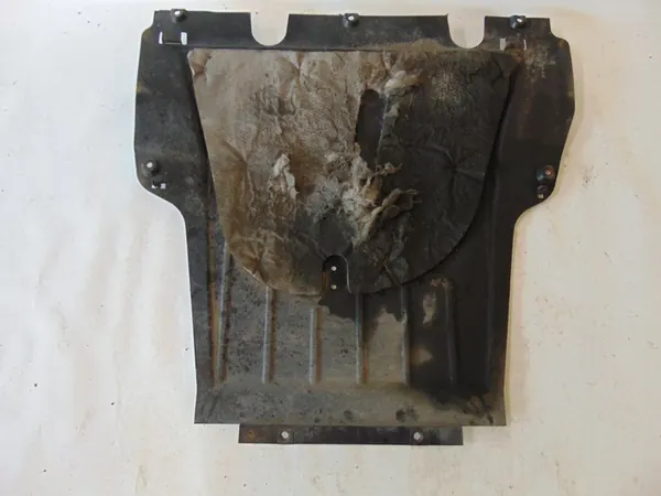 Motorplåt RENAULT CLIO IV 1.2 8200540585 image 4