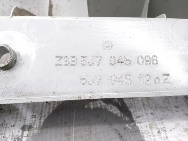 Skoda Roomster (5J) 2010 Luz trasera derecha OEM image 6