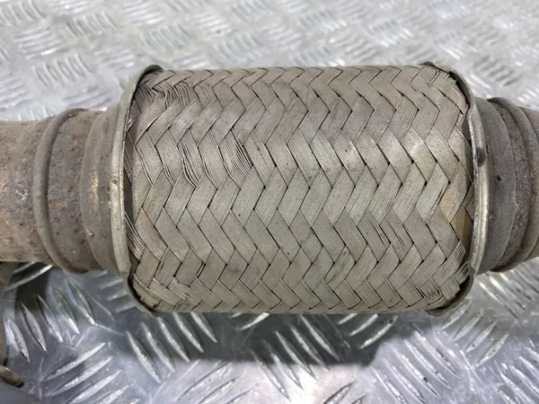 Honda CR-V Auspufftopf OEM FBZ22431 - Gebraucht image 7