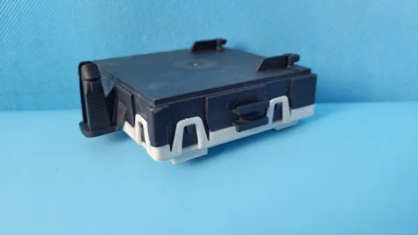 Mercedes W206 C200 Dörrmodul Höger Fram OEM A2069007818 image 7