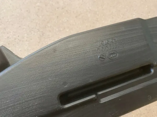 Audi e-tron Luftkanal OEM 4KE819830 Rechte Seite image 7