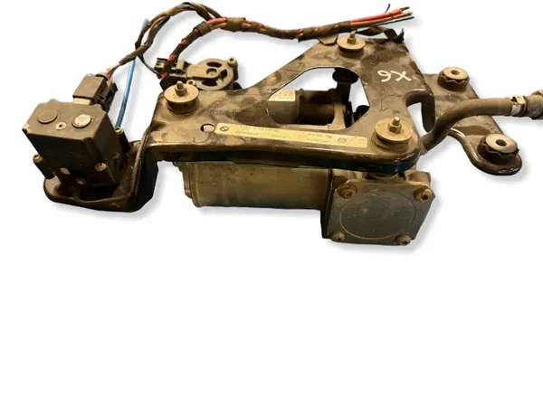 ES015P000101 Ilmajousituskompressori BMW X5 E70:lle image 4