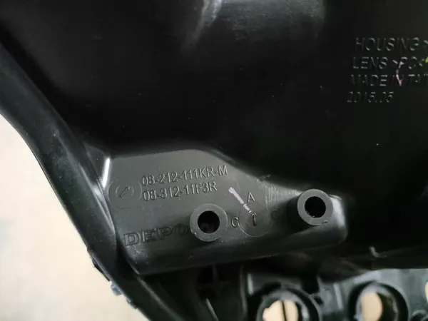 Faros derecho Toyota Yaris III DEPO image 5