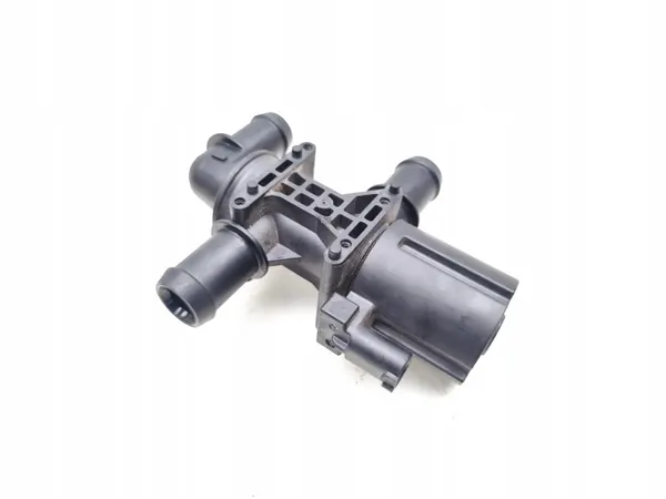 Soupape de refroidissement Land Rover Evoque OEM P8D218495AA image 4