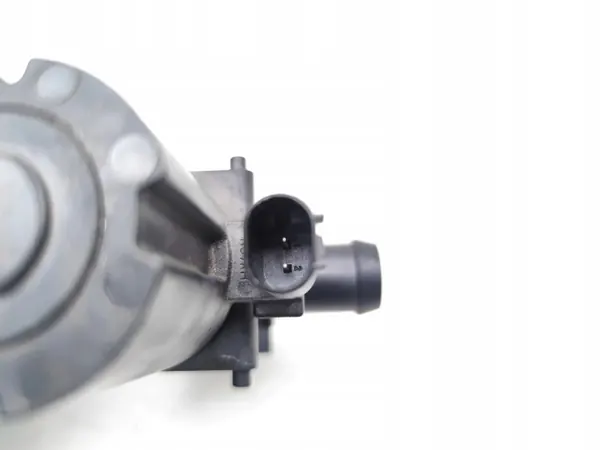 Soupape de refroidissement Land Rover Evoque OEM P8D218495AA image 6