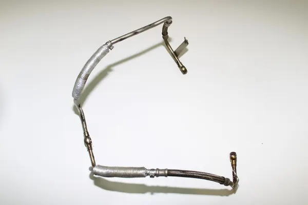 BMW F10 F01 F02 750i 550i N63 Tubo de óleo turbo image 6