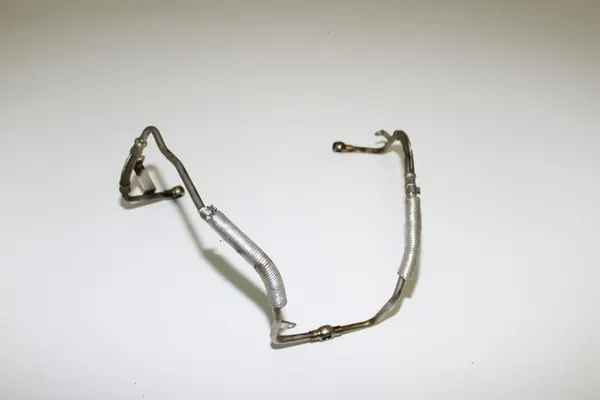 BMW F10 F01 F02 750i 550i N63 Tubo de óleo turbo image 7