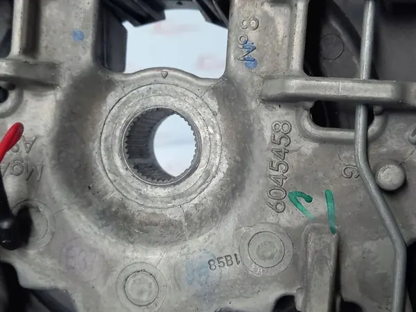 Citroen C3 Picasso Ohjauspyörä OEM 96848990 image 4
