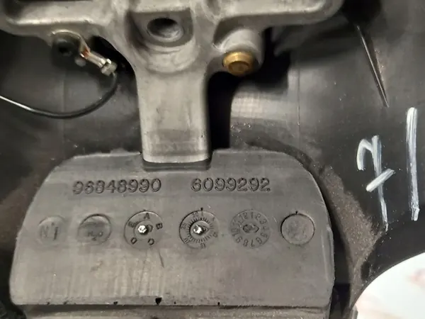 Citroen C3 Picasso Ohjauspyörä OEM 96848990 image 6