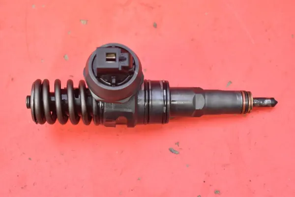 Bomba de inyección OEM 038130073AJ para VW Passat B5 1.9 TDI image 2