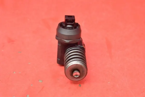 Bomba de inyección OEM 038130073AJ para VW Passat B5 1.9 TDI image 5