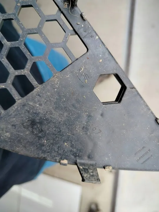 SEAT LEON II 2 04-08 Front Bumper Grille 1P0853667 image 3