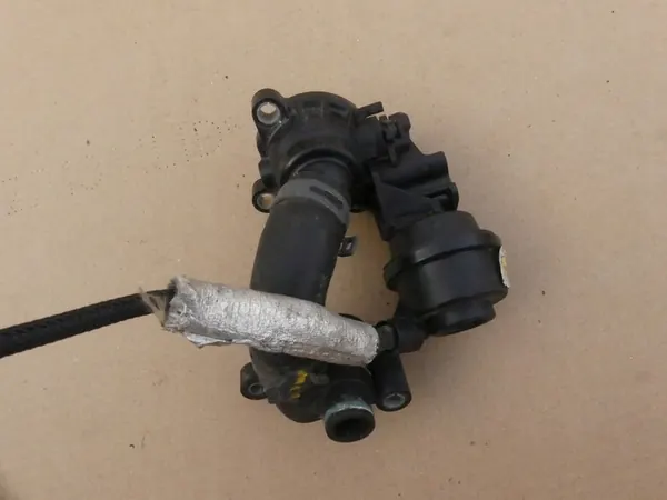 AUDI A6 C7 Vesiventtiililetku 059121625C 059121506C image 3