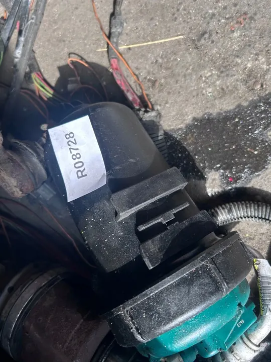 Bränslefilterhus Fiat Ducato 3.0 JTD 1368127080 image 2