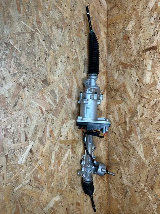 Tesla Model Y Getriebe OEM 1188832-00-A Gebraucht image 2
