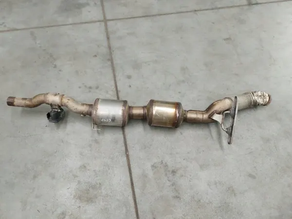 Katalysator OEM 05L131701AD/05L131701AE image 2