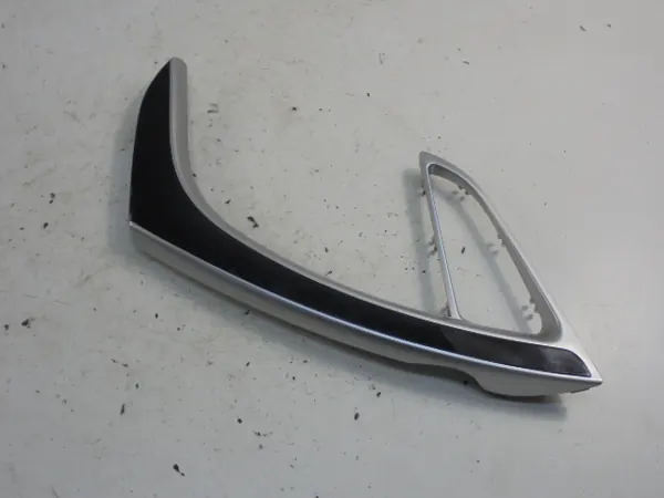 Opel Astra J inredningshandtag OEM 340685796 image 2