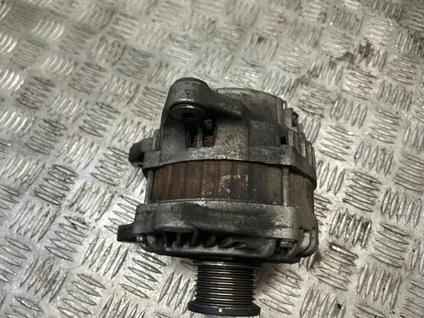 Nissan Juke I Lift 2015 1.2 DIG-T Alternator image 2