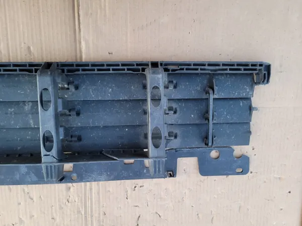 Land Rover Velar L560 Luftlenkradblende LX73-8A118 image 5
