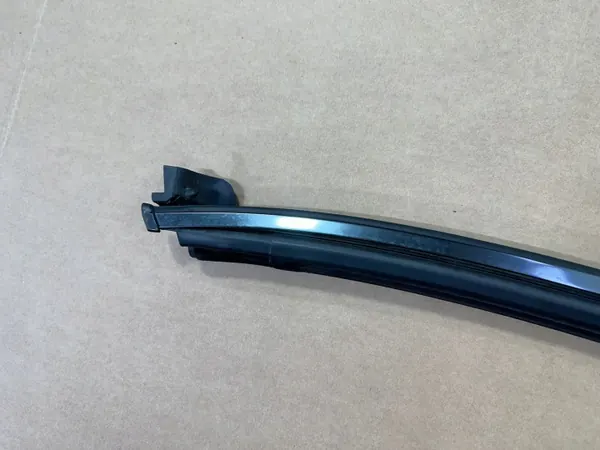 Junta de techo derecha OEM A2307900698 para Mercedes SL image 3