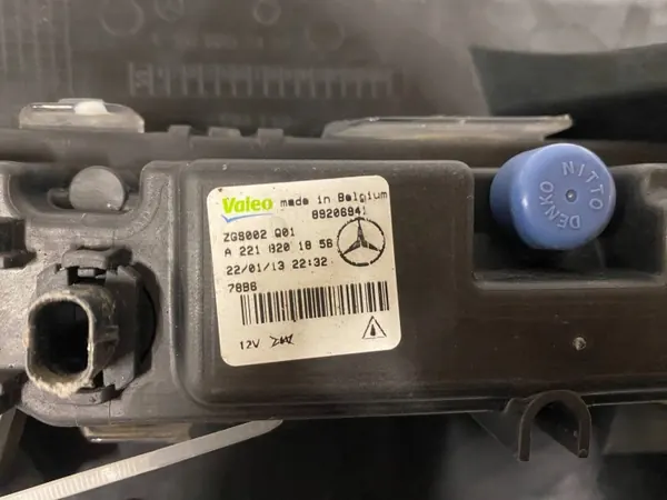 Farol de nevoeiro Mercedes-Benz OEM A2048852422 Dianteiro direito image 6