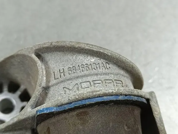 Accroche échappement Jeep OE OEM 68466131AC - Côté gauche image 5