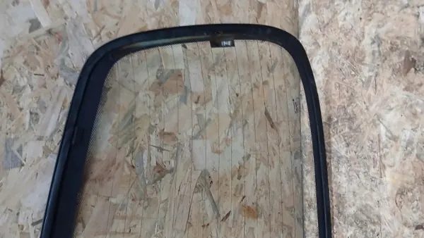 Vitre Arrière Daewoo Lanos T100 OEM VOLVOMAR-140247 image 6
