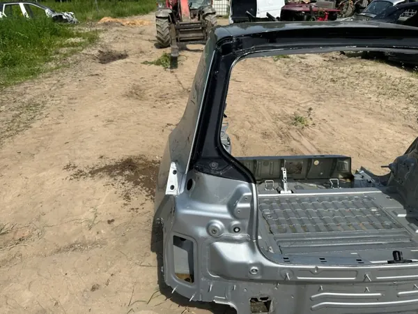 Gebruikte Volkswagen ID.4 achterzijde carrosserie - OEM NA image 9