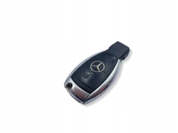 Clé Mercedes OEM UHP2249 - 2 Boutons Argent Occasion image 5