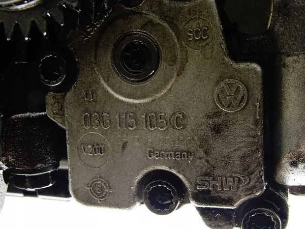 Pompe à huile d'occasion OEM 03g115105c VW TDI image 6