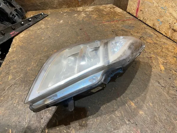 Nissan Interstar II NV400 Oikea Etuvalo image 4