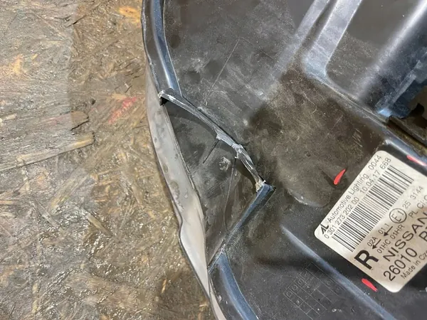 Nissan Interstar II NV400 Oikea Etuvalo image 7