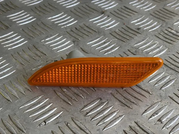 Mercedes S W221 contourlicht links OEM A1718200121 image 2