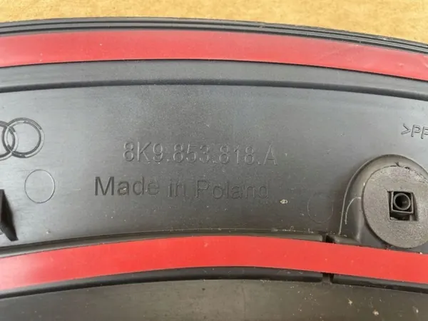OEM 8K9853818A Para-Lama Direito Traseiro Audi A4 B8 image 10