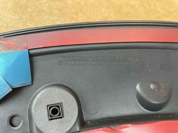 OEM 8K9853818A Para-Lama Direito Traseiro Audi A4 B8 image 8