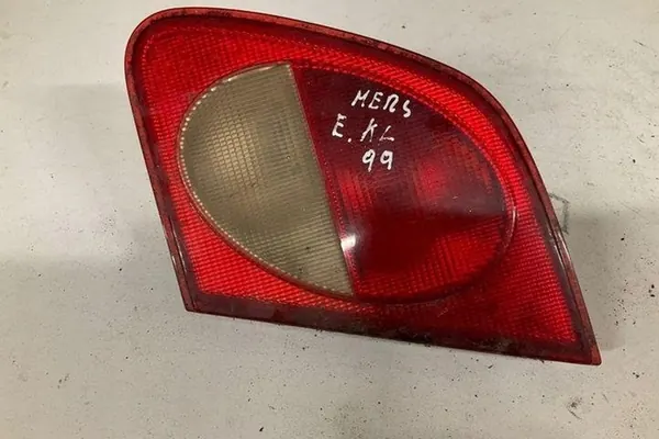 Rechter achterkleplamp MERCEDES-BENZ E (W210) A2108201264 image 3