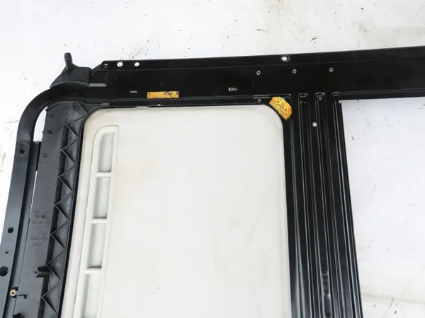 Toit Ouvrant Vitré OEM 1C0877041B1 pour VW New Beetle image 9