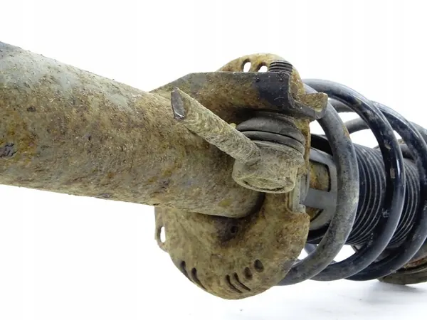 Snodo ammortizzatore anteriore destro Skoda Superb III image 9