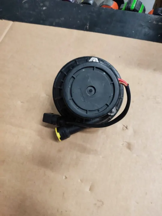 Sekundärluftpump OEM 07L959253K för Audi R8 image 8