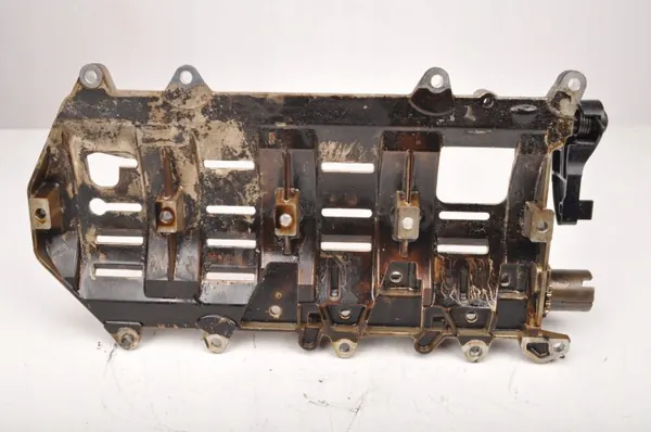 Base del cigüeñal Land Rover OEM 9W93-6C800-AJ Usado image 5