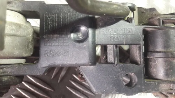 Scania R pedalpotentiometer OEM 1364172 - Begagnad image 4
