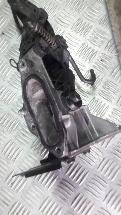 Scania R pedalpotentiometer OEM 1364172 - Begagnad image 8