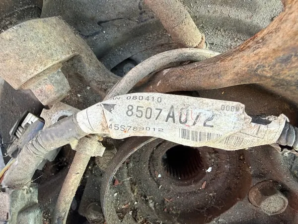 Bakre vänstra knuckle Mitsubishi Pajero IV MR992531 image 7